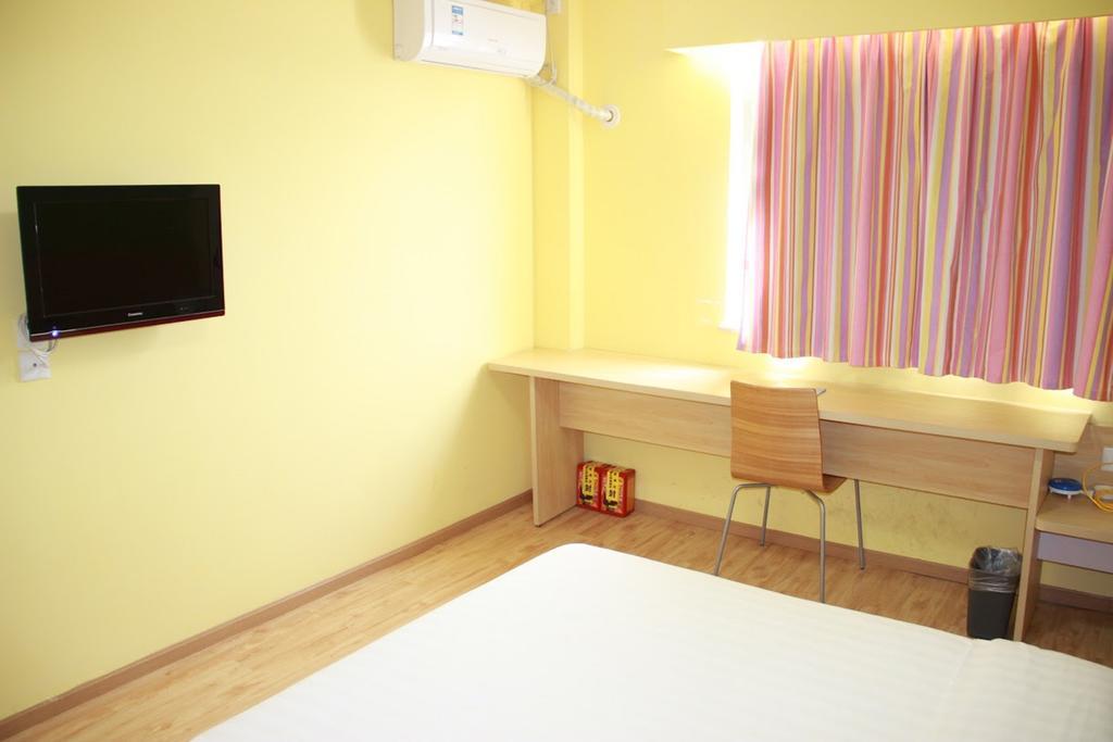 7Days Inn Nanchang Hongdu North Avenue Qingshan Lake מראה חיצוני תמונה